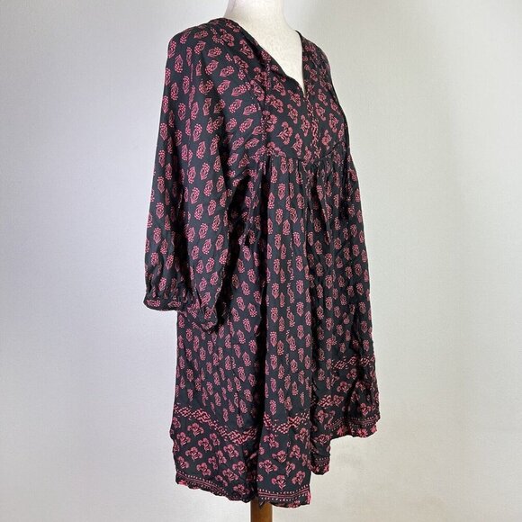 Beach Lunch Lounge NWT Krissi Dress Size Medium Knee Length Black Red Boho - Picture 4 of 12